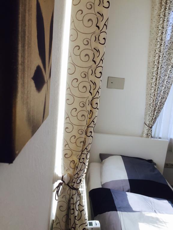 Hotel Rael-Boardinghouse Bielefeld Habitación foto